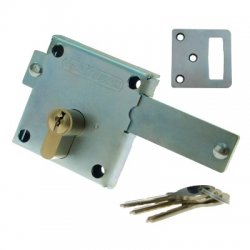 Gatemaster Long Throw Gate Locking Bolt With Cylinder