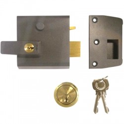 Yale No 1 Auto Deadlocking Nightlatch